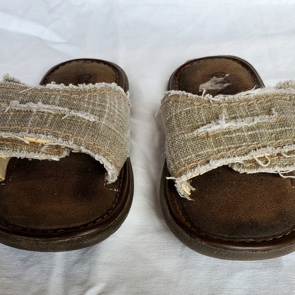 Crevo Toddler Boys Beige Slide Sandals Size 11 - Picture 5 of 6